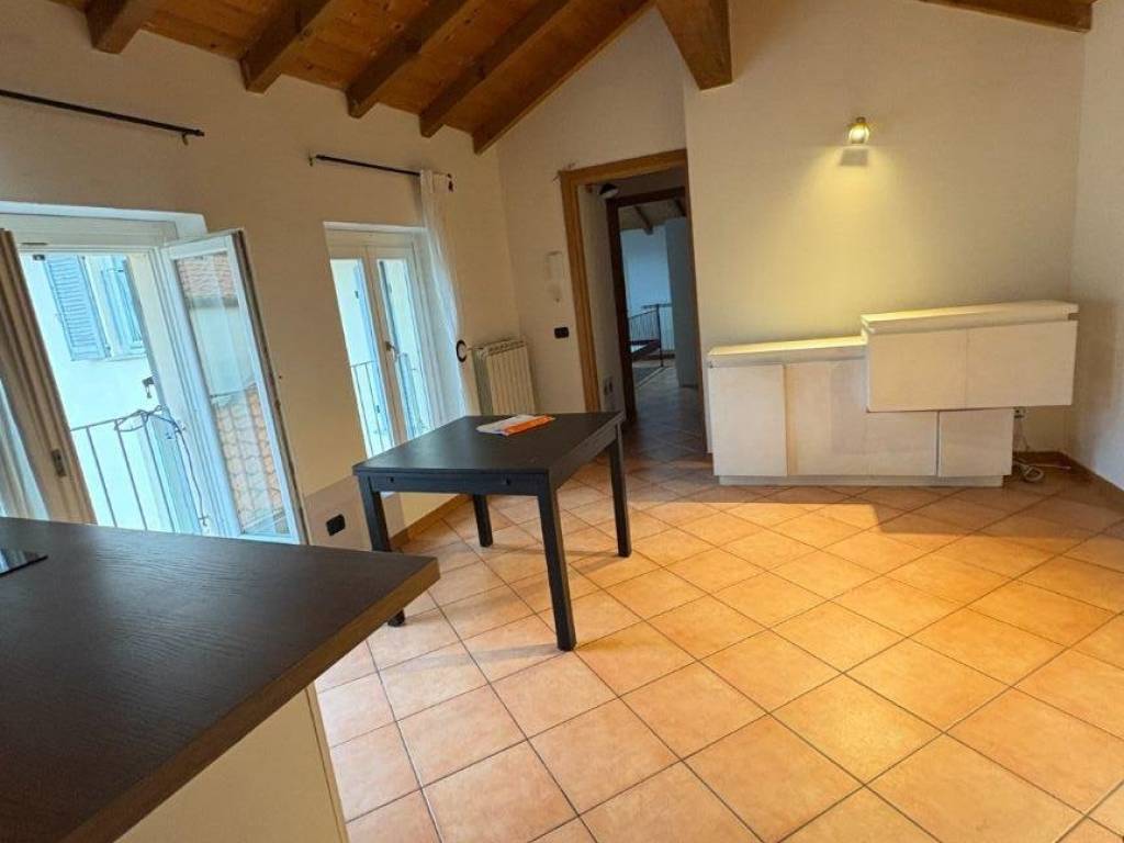 Appartamento a Olginate in Via Professor Mario Redaelli - Foto 2