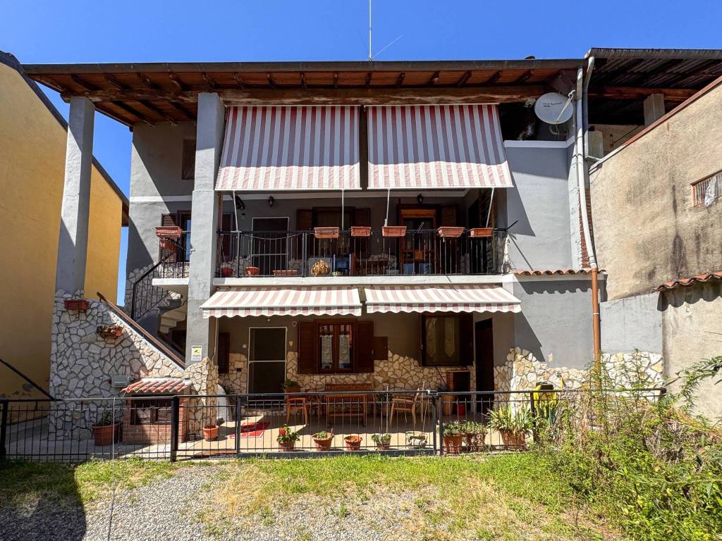 Casa indipendente a Carpignano sesia in Via Cavour, 37 - Foto 2