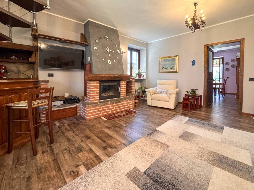 Casa indipendente a Carpignano sesia in Via Cavour, 37 - Foto 4