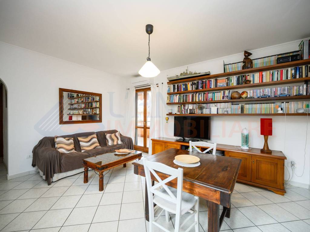 Appartamento a Ladispoli in Via Pescara - Foto 2