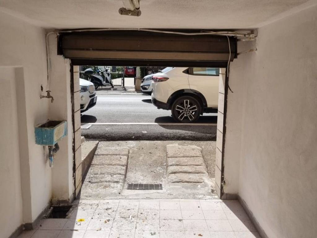 Box / garage a Terracina in Via Basilicata - Foto 4