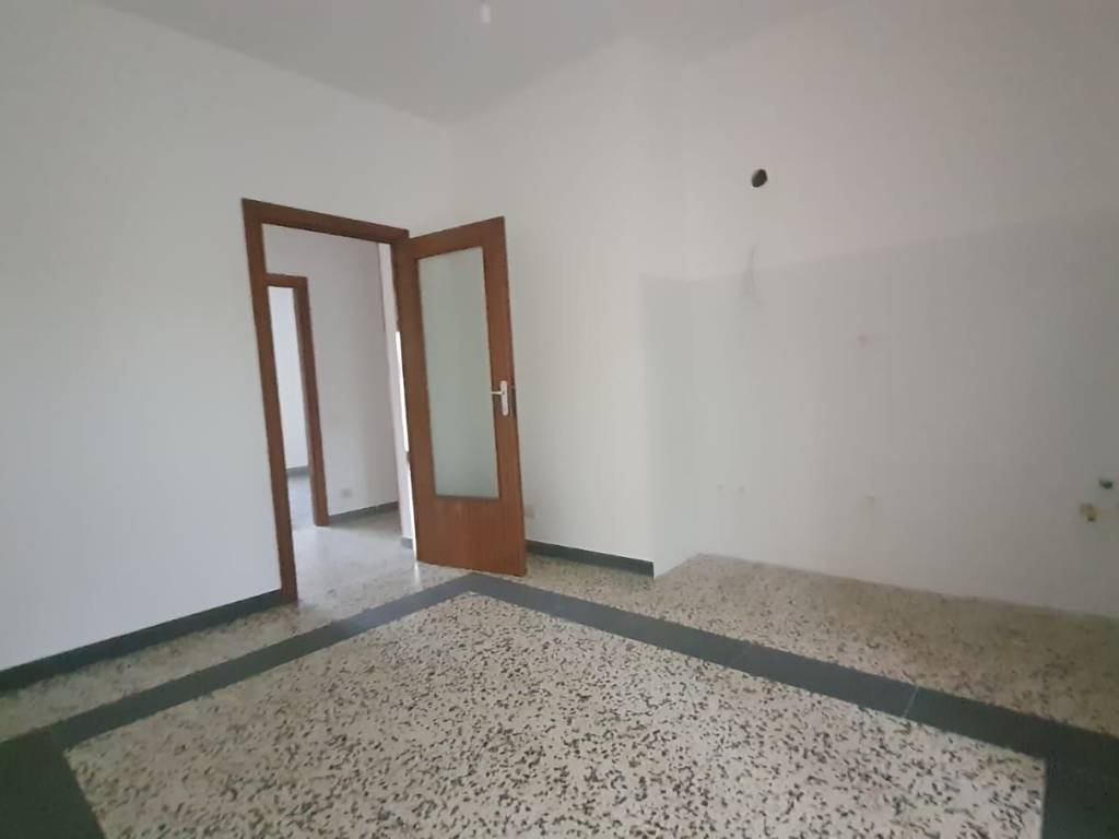 Appartamento a Sarzana in Via Torrione San Francesco - Foto 3