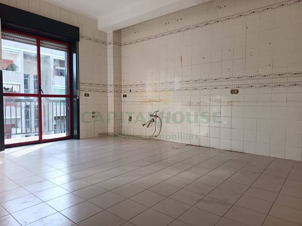 Appartamento a Caserta in Via Eleuterio Ruggiero - Foto 4