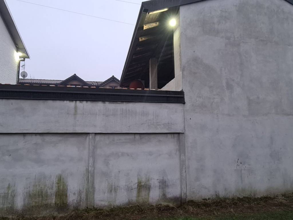 Terreno a Lonate ceppino in Via Vittorio Veneto, 161 - Foto 3