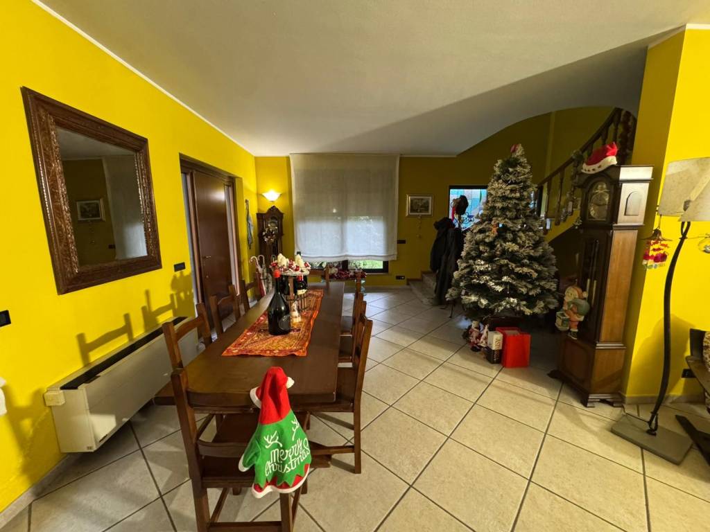 Villa a Gallarate in Via Rovereto, 2 - Foto 2