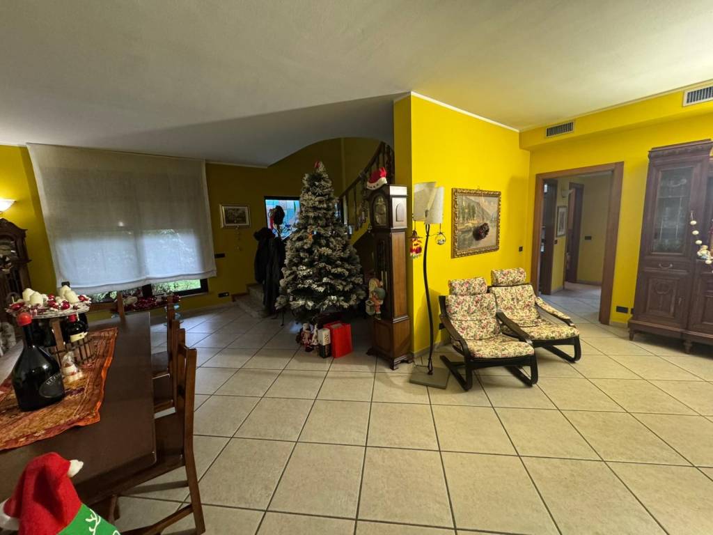 Villa a Gallarate in Via Rovereto, 2 - Foto 3