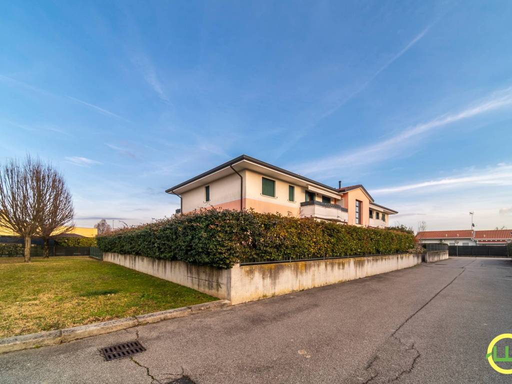 Appartamento a Azzano decimo in Via Banniate - Foto 2