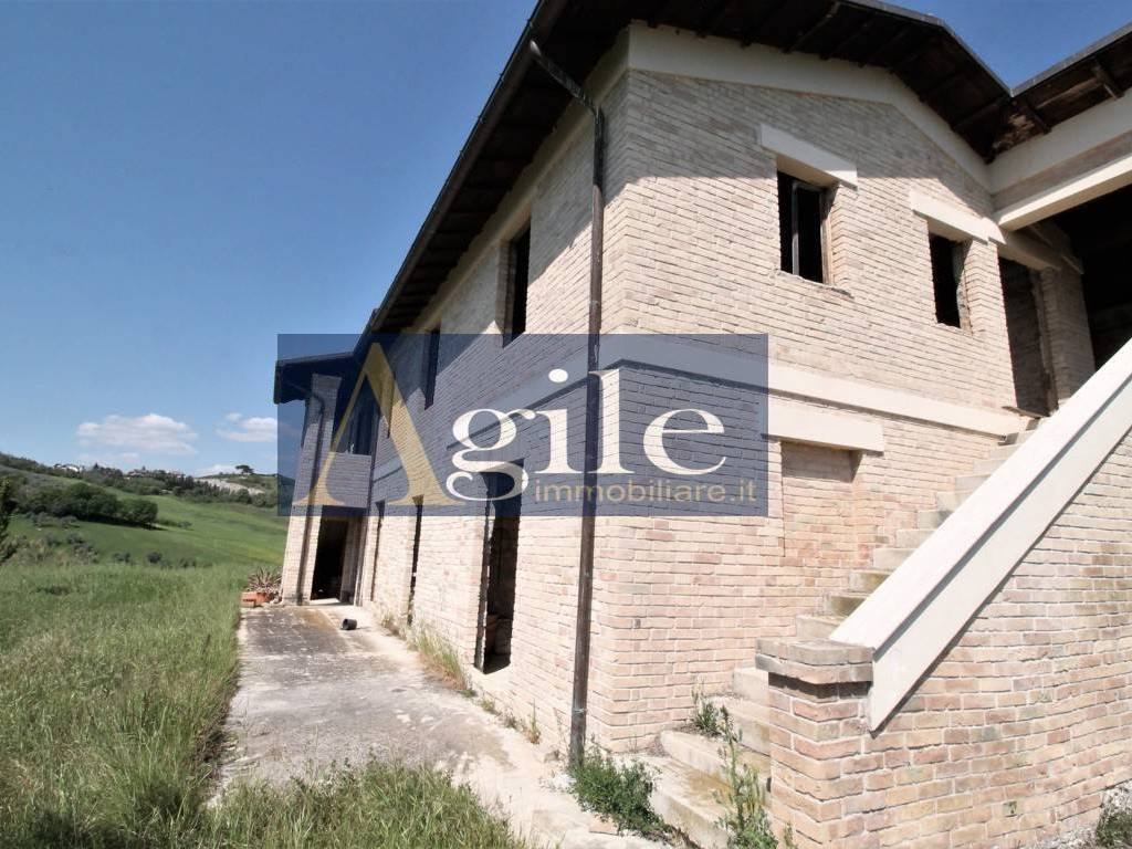 Rustico / casale a Ascoli piceno in Contrada Fosso Riccione - Foto 4