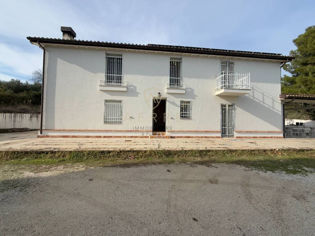 Casa indipendente a Moscufo in C.da Casale, 1 - Foto 4