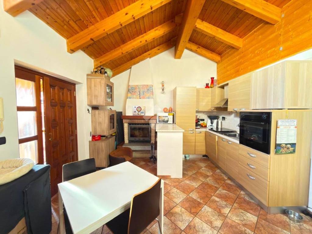 Appartamento a Giaveno in Via marchini francesco, 17 - Foto 3