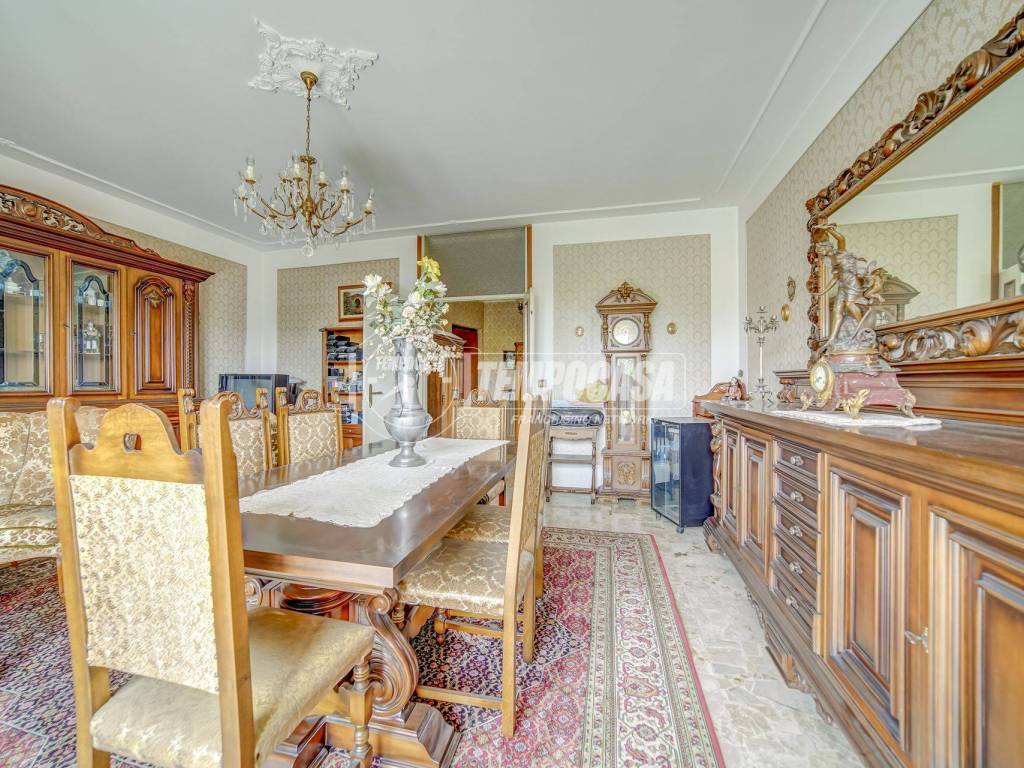 Appartamento a Sesto calende in Via Piave - Foto 4