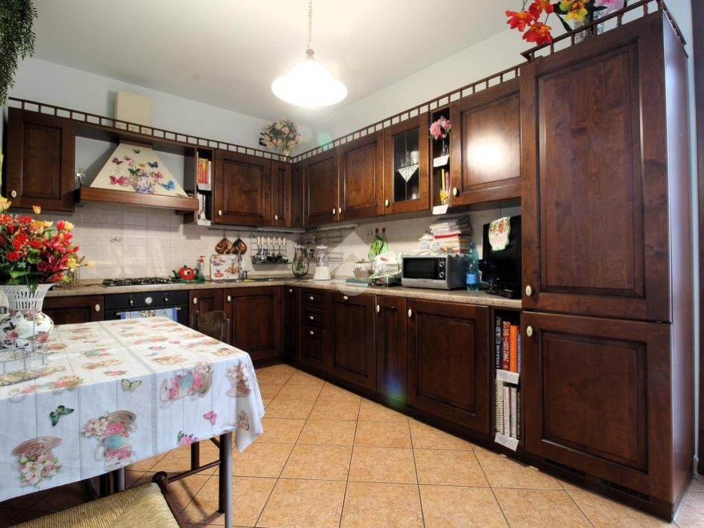 Villetta a schiera a Reggio emilia in Via Martiri di Cervarolo - Foto 2