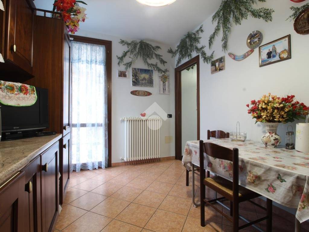 Villetta a schiera a Reggio emilia in Via Martiri di Cervarolo - Foto 4