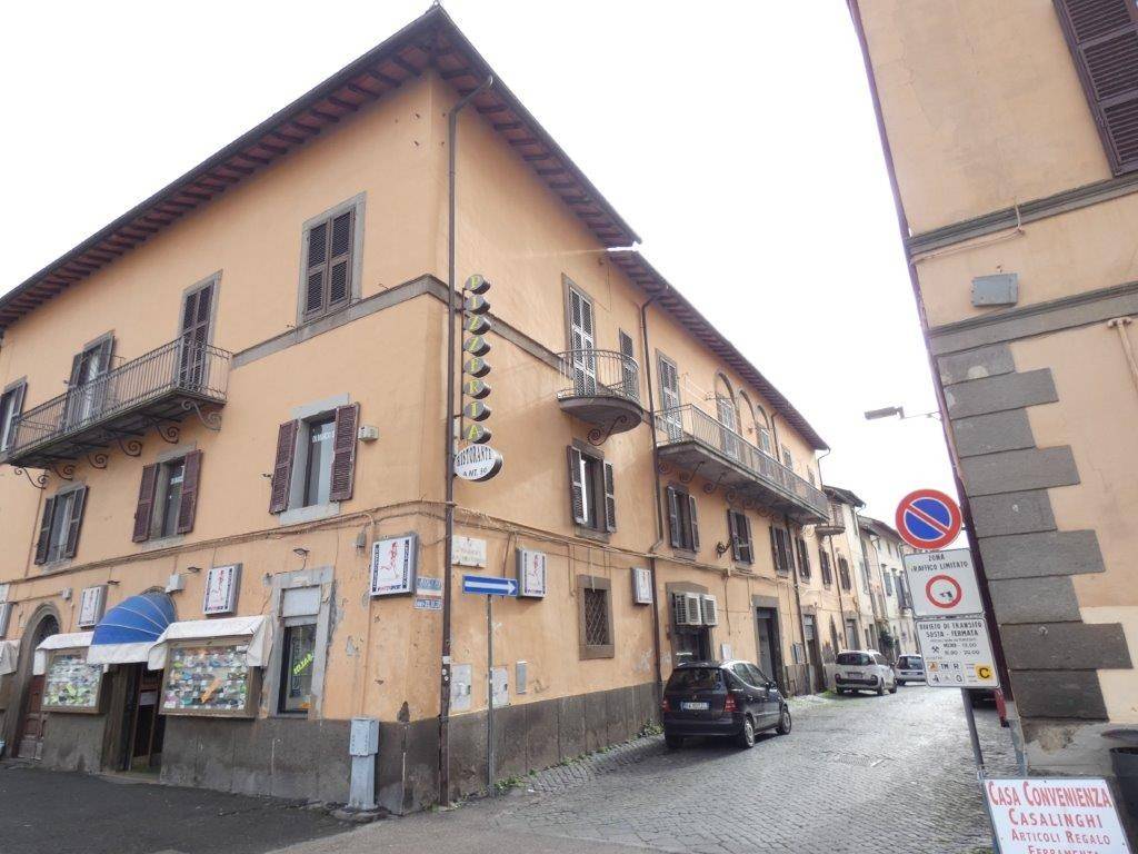 Appartamento a Viterbo in Piazza della Rocca - Foto 3