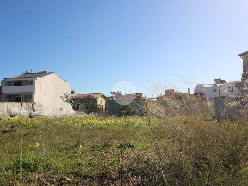 Terreno a Sinnai in Via Francesco Petrarca - Foto 2