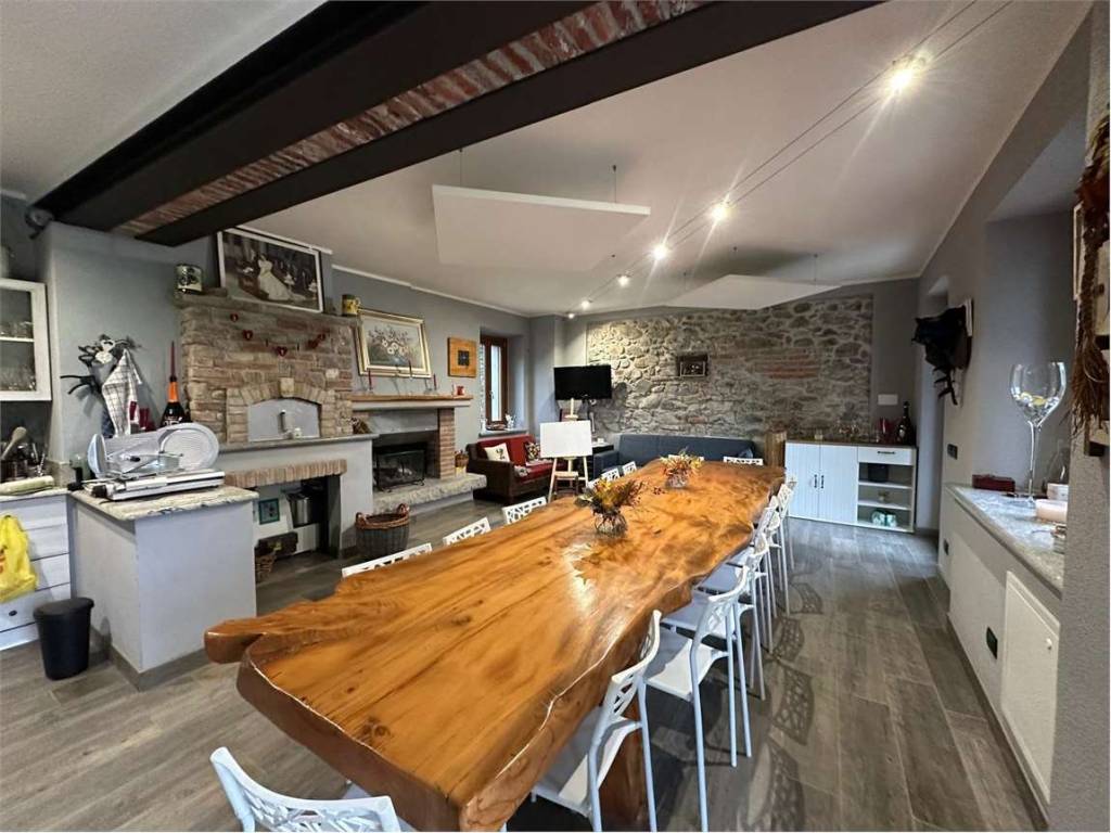 Casa indipendente a Sesto calende in via legnate, 14 - Foto 2