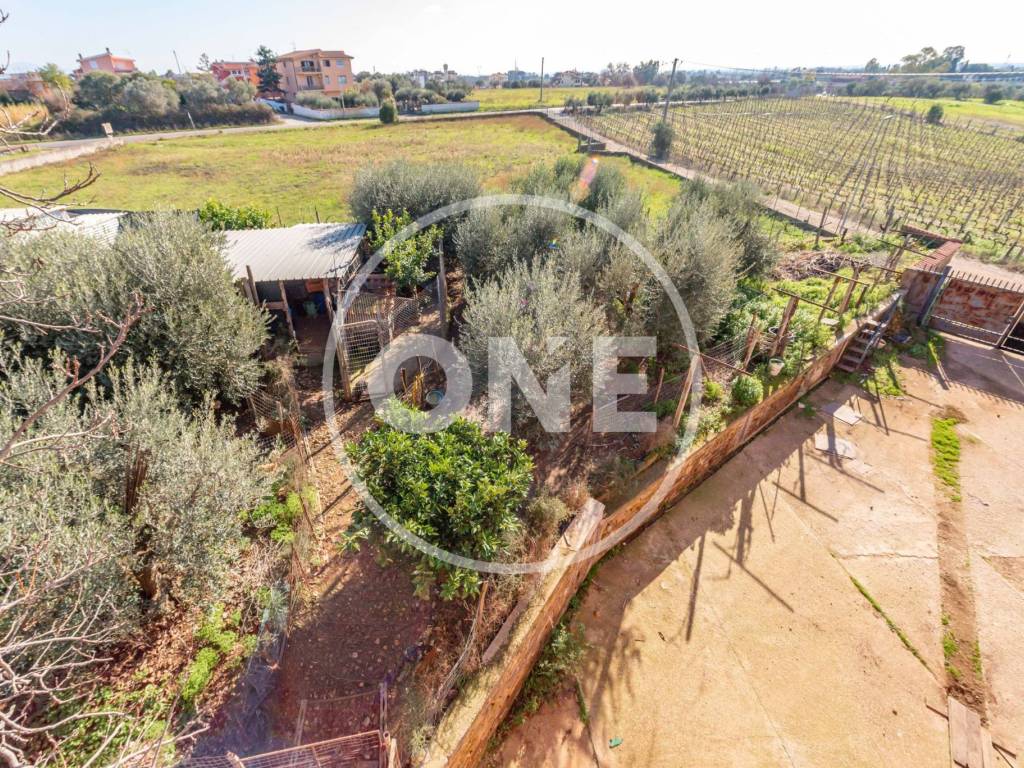 Villa a Aprilia in Via Idro, 2 - Foto 2