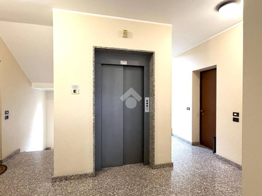 Appartamento a Gallarate in Via F. lli Vigorelli, 1 - Foto 3