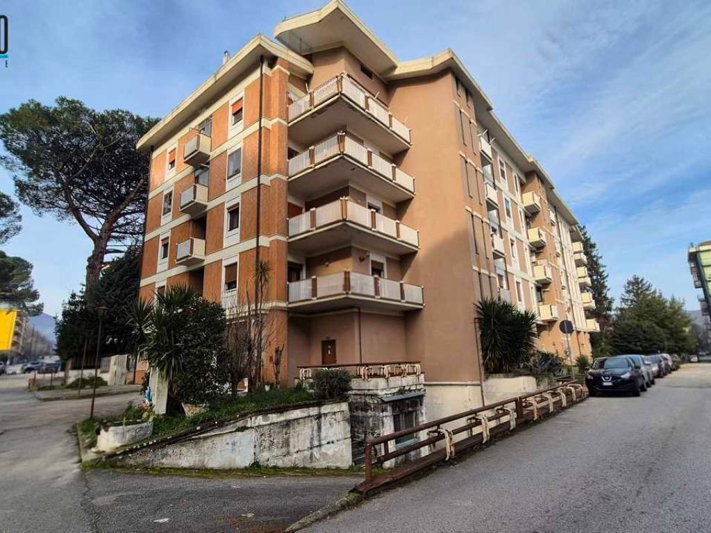 Box / garage a Avellino in Via Vittorio Fiorentino, 34 - Foto 2