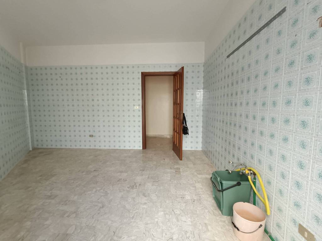 Appartamento a Brindisi in Via Cappuccini, 66 - Foto 3
