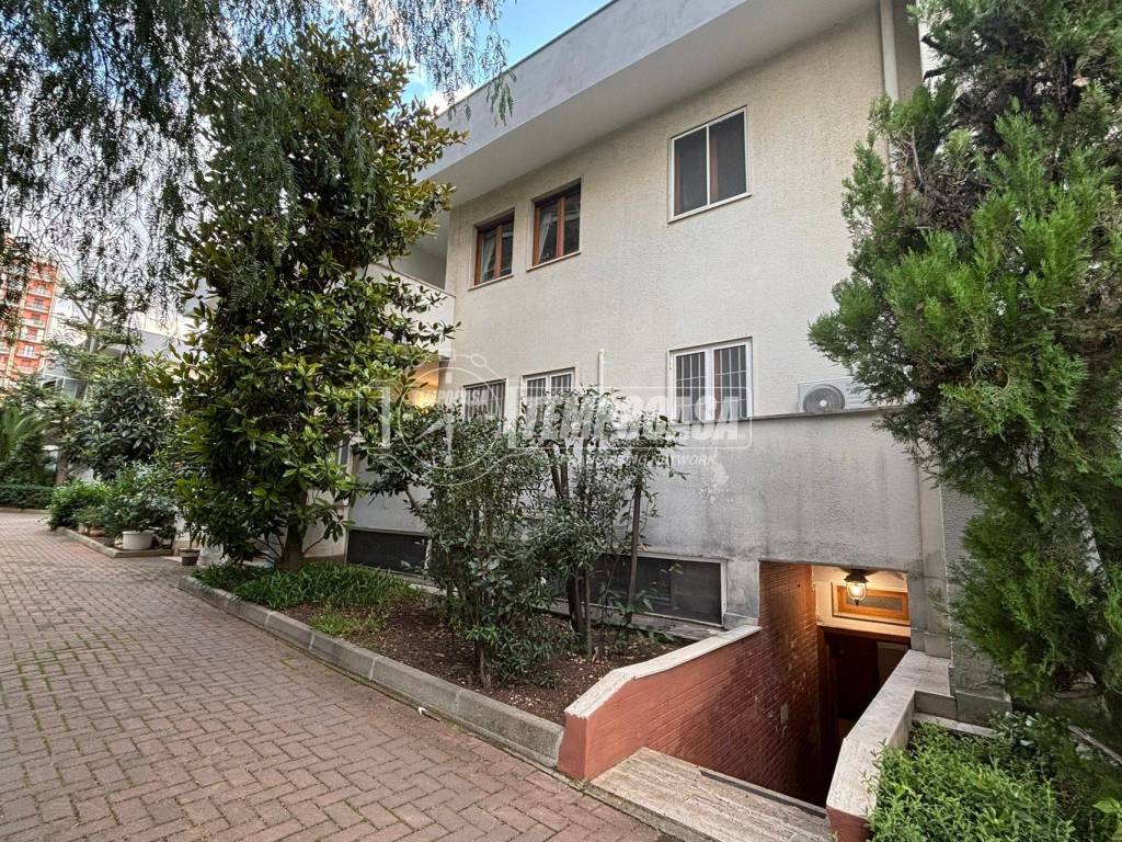 Appartamento a Bari in Viale Luigi Einaudi - Foto 3