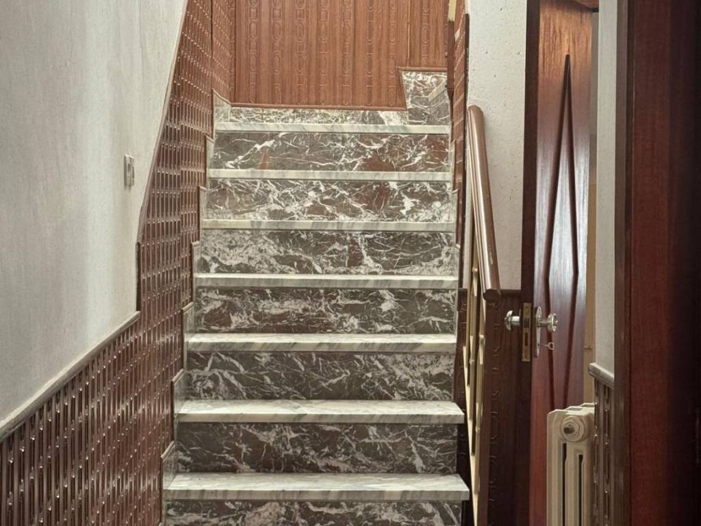 Palazzo / stabile a Troina in Piazza Martiri d'Ungheria, 16 - Foto 2