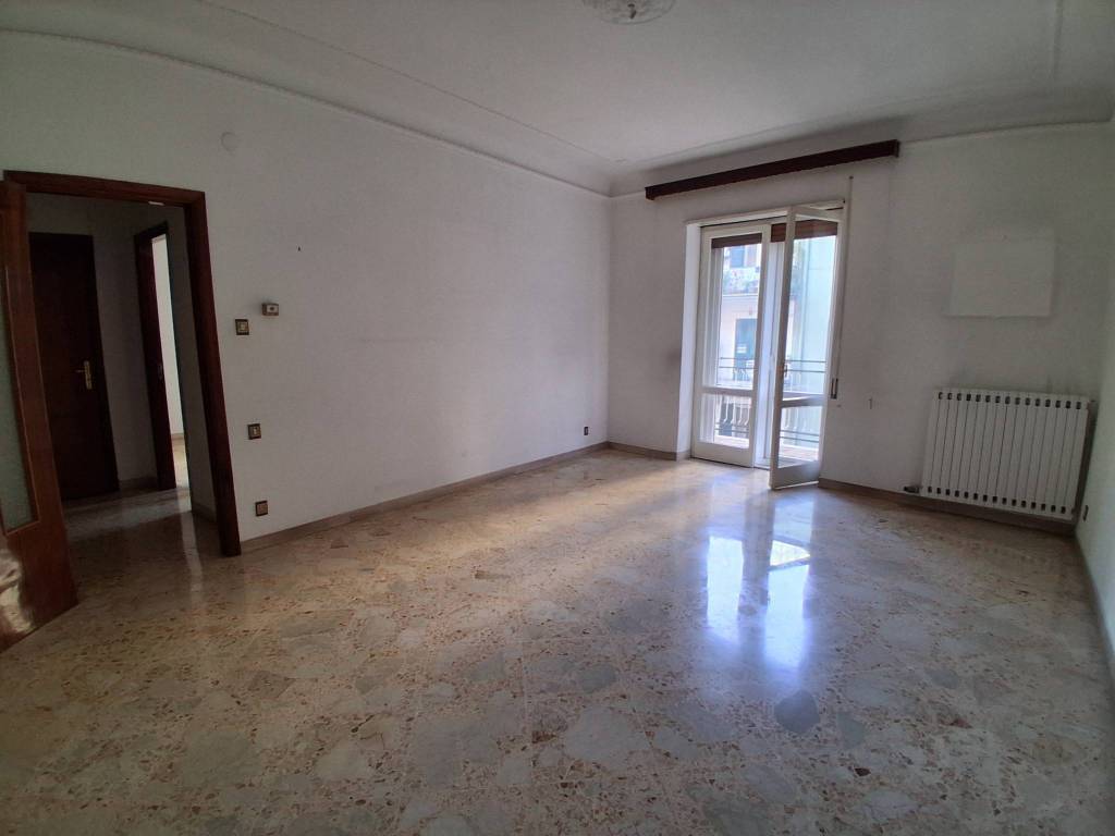Appartamento a Taranto in Via Campania, 19 - Foto 4