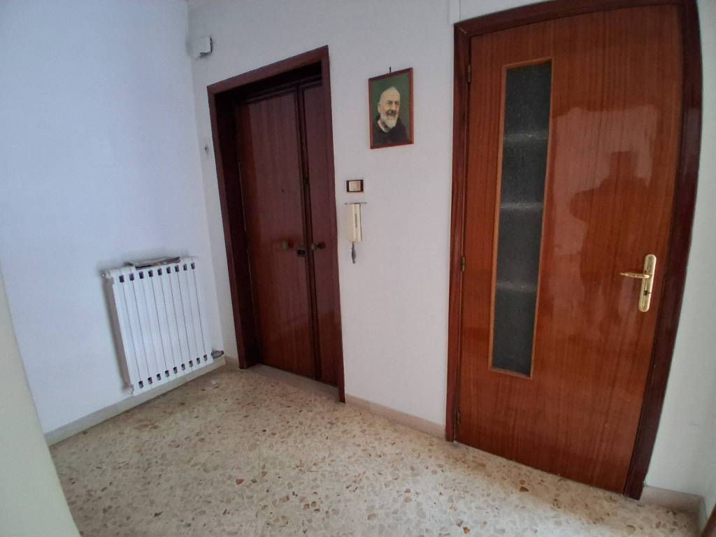 Appartamento a Taranto in Via Campania, 19 - Foto 5