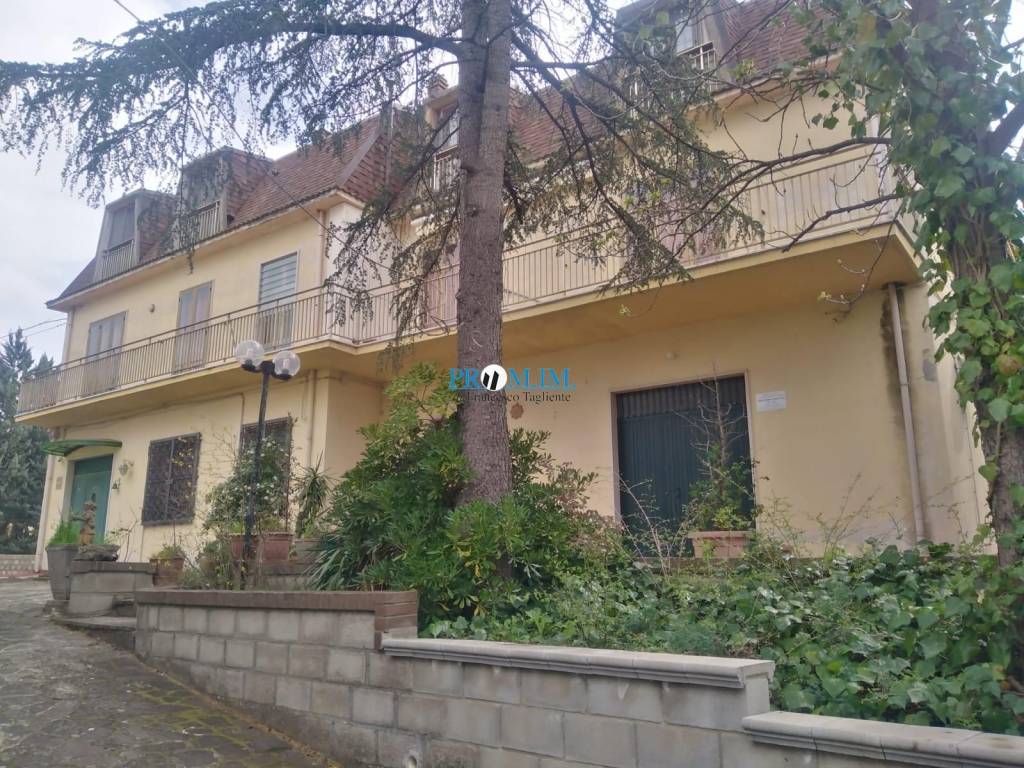 Villa a Rotello in Via Maresciallo Armando Diaz - Foto 2