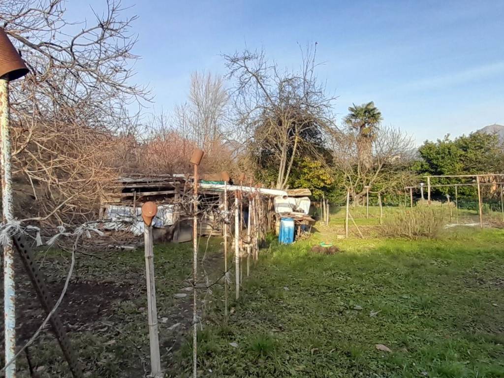 Terreno a Erba in Via Alserio - Foto 3