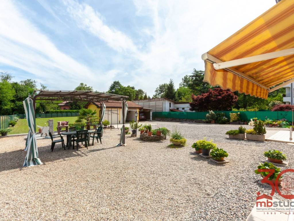 Appartamento a Locate varesino in Via alle Valli - Foto 4