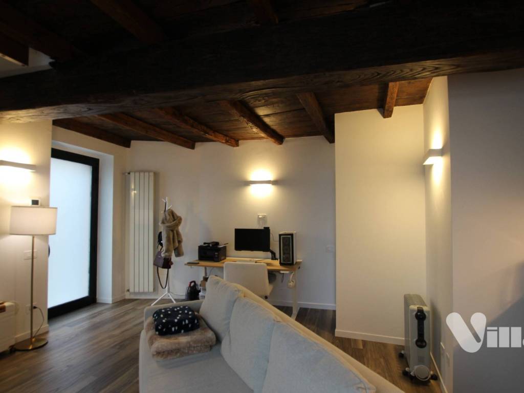 Casa indipendente a Oggiono in Via Longoni, 21 - Foto 3