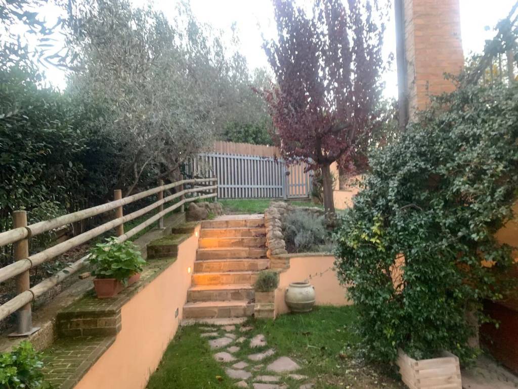 Villa a Città sant'angelo in Via Della Cona - Foto 2