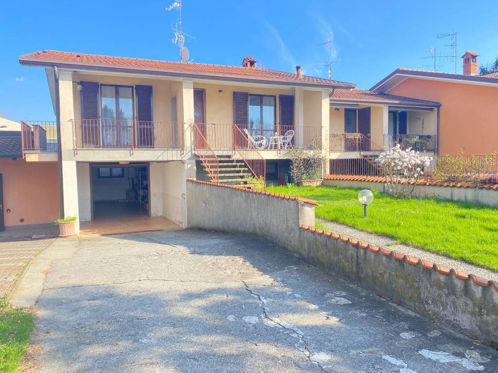 Villa a Costa masnaga in Via Fornacetta - Foto 3
