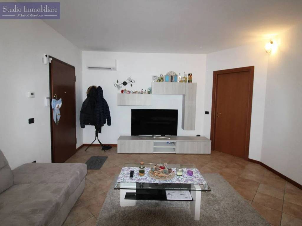 Appartamento a Bressana bottarone in Via Sandro Pertini, 6 - Foto 3