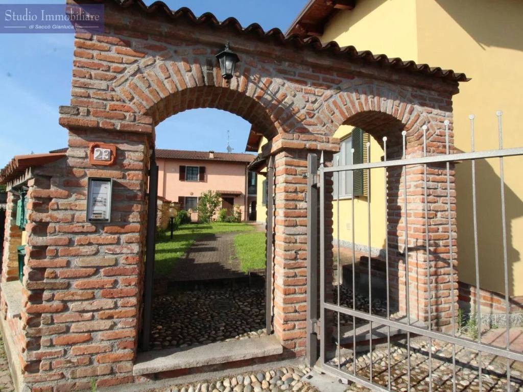 Appartamento a Bressana bottarone in Via Don Minzoni, 23 - Foto 2