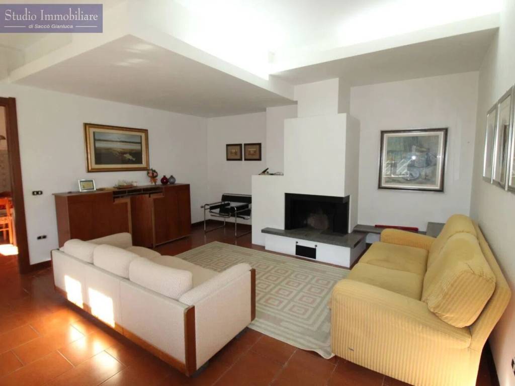 Villa a Corana in Via Barchi, 29 - Foto 2