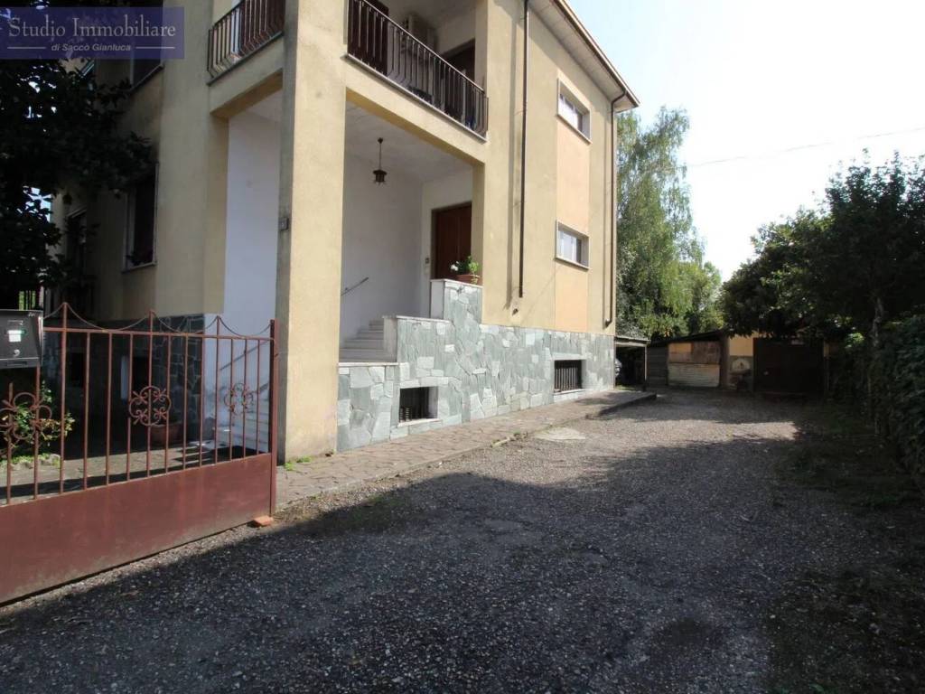 Appartamento a Casteggio in Via Montebello Della Battaglia, 7 -3 - Foto 4