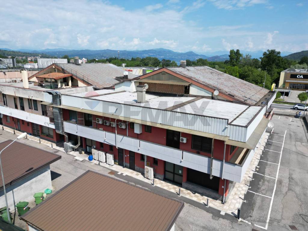 Palazzo / stabile a Castelletto sopra ticino in Via Sempione, 155 - Foto 4