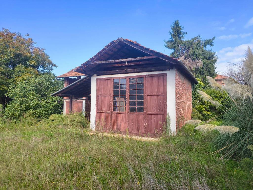 Villa a Borgomanero in Strada Provinciale di Cressa - Foto 3