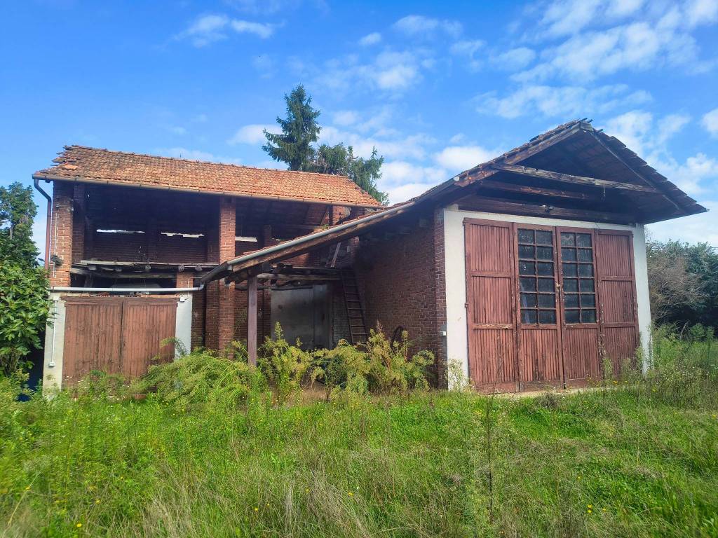 Villa a Borgomanero in Strada Provinciale di Cressa - Foto 4