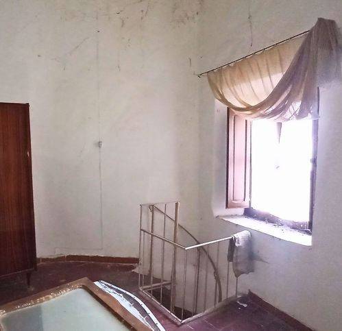Villa a Viterbo in 42°33'58.8