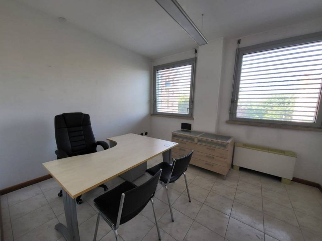 Immobile a Reggio emilia in Via Damiano Chiesa, 2 - Foto 4