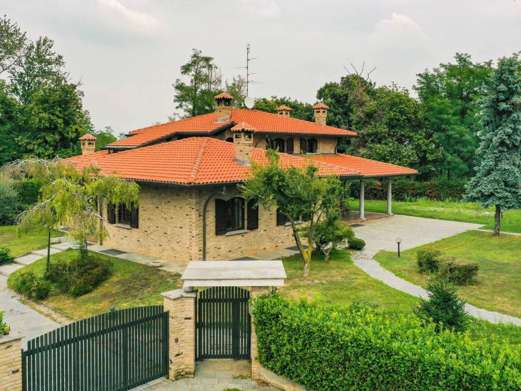 Villa a Brenna in Via del Castagno, 19 - Foto 2