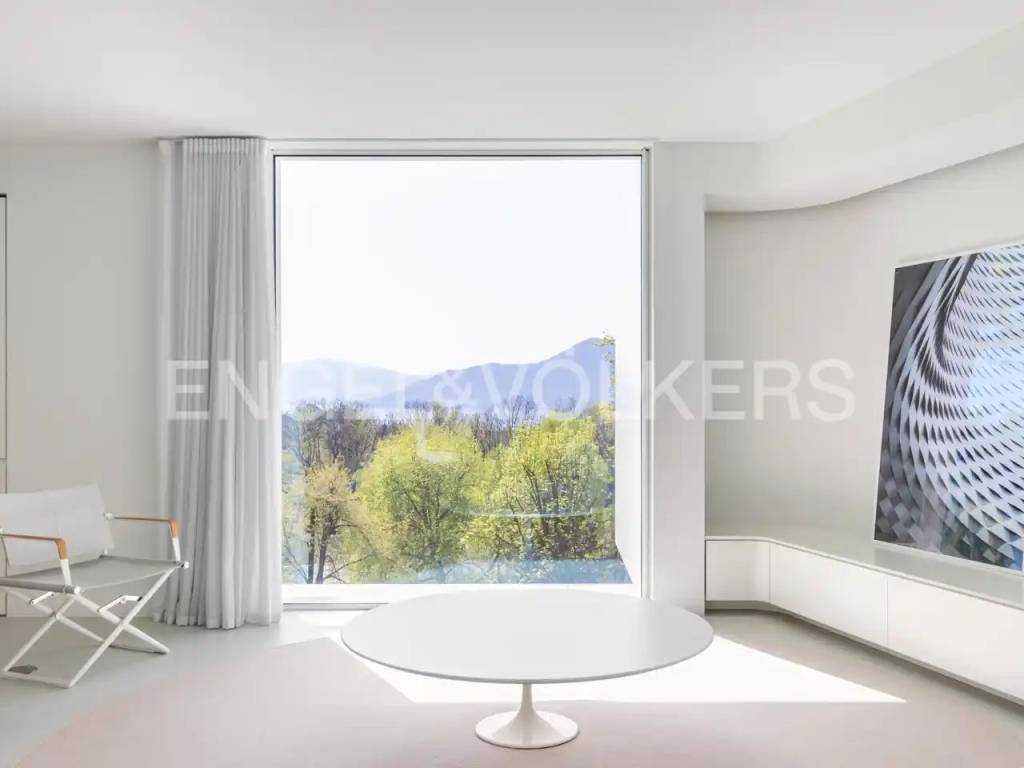 Villa a Luino in Via Dumenza, 18 - Foto 5