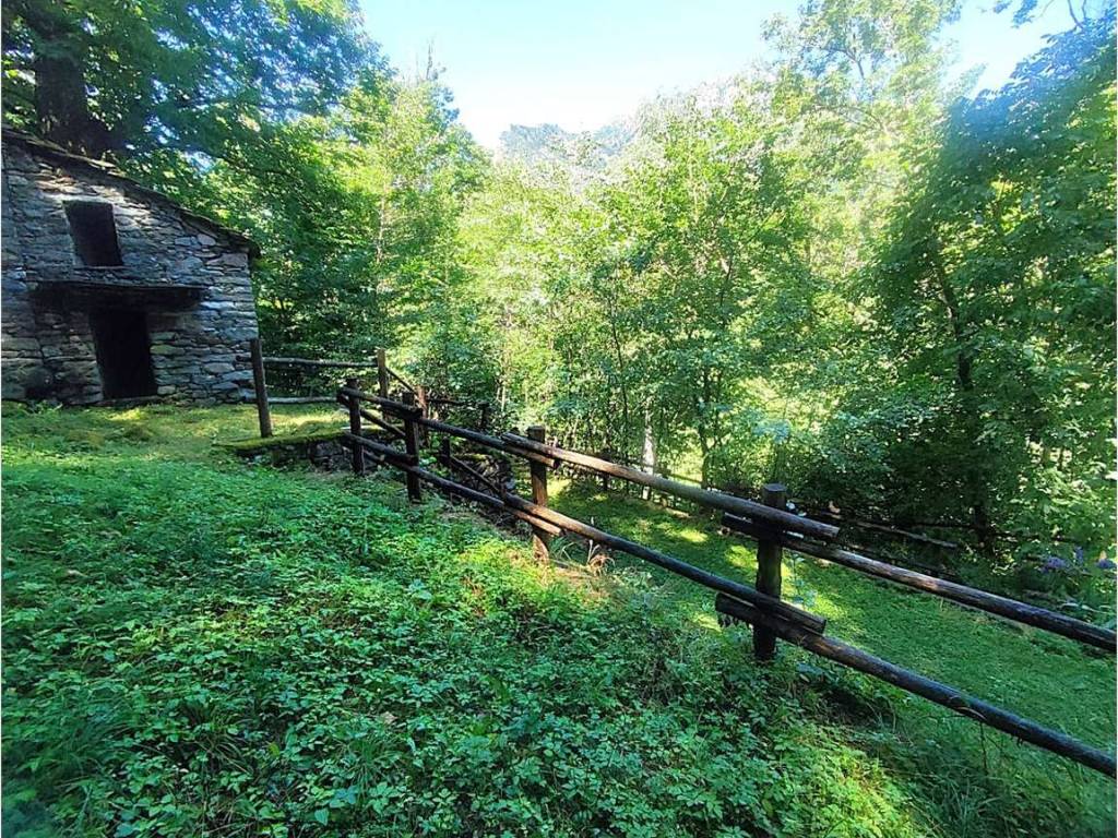 Rustico / casale a Pont-saint-martin in località Colombera - Foto 5