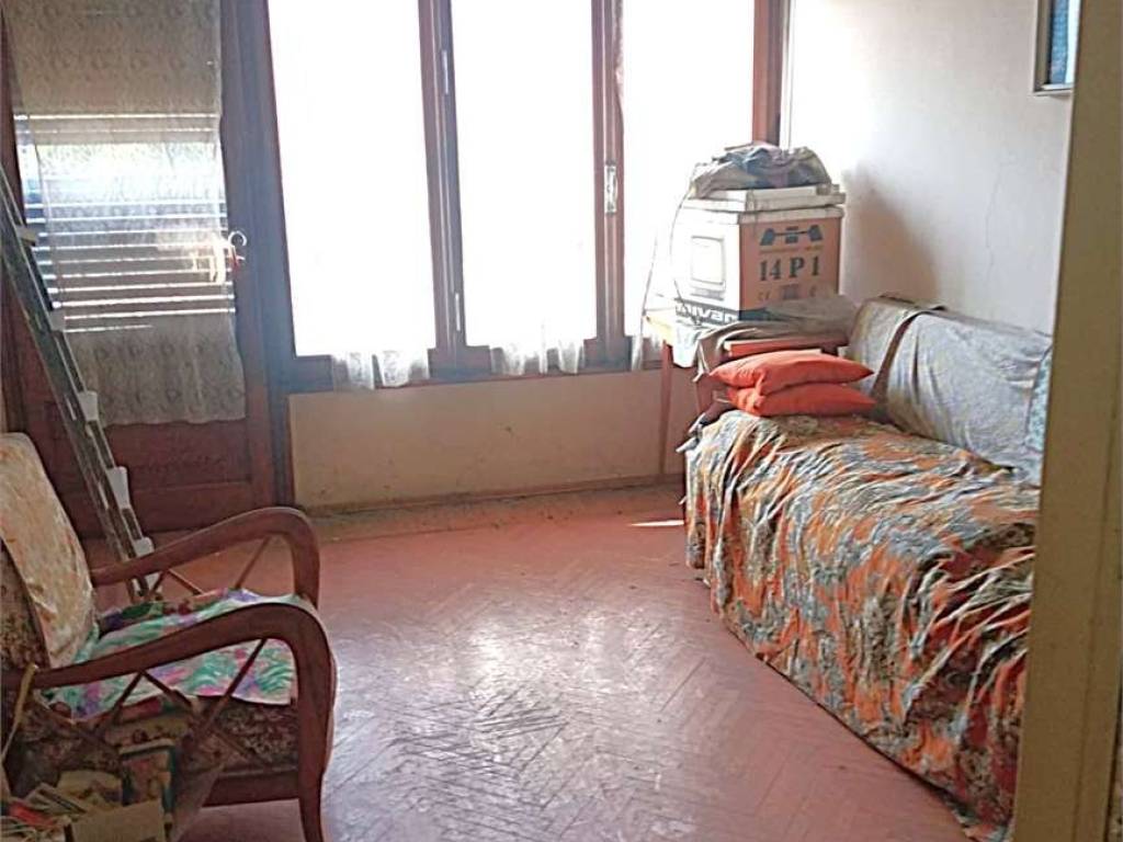 Casa indipendente a Donnas in via Roma - Foto 5