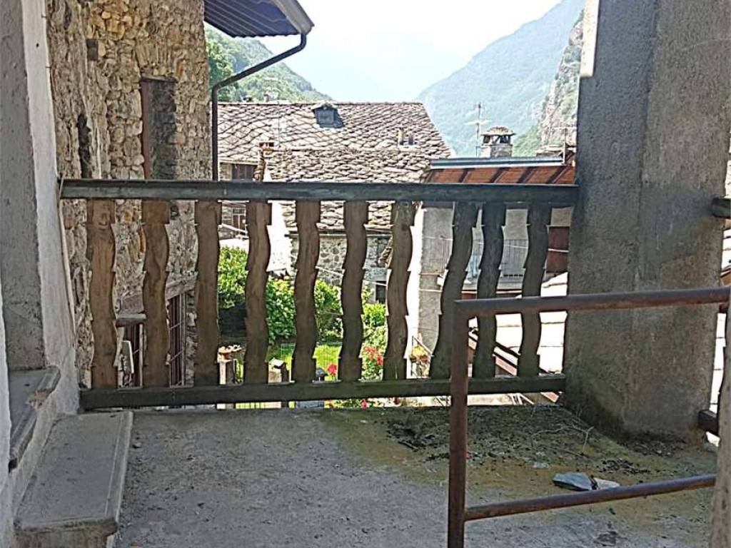 Rustico / casale a Lillianes in SR 44 - Foto 3