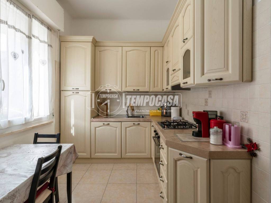 Appartamento a Civitanova marche in Via colleoni 13 - Foto 5