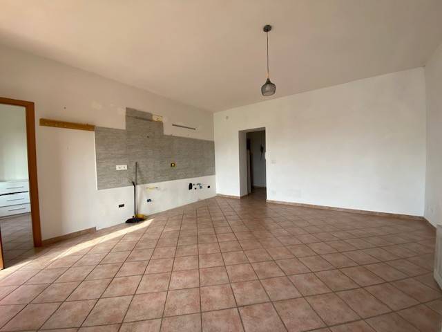 Appartamento a Guidonia montecelio in Via Colle Sano - Foto 4